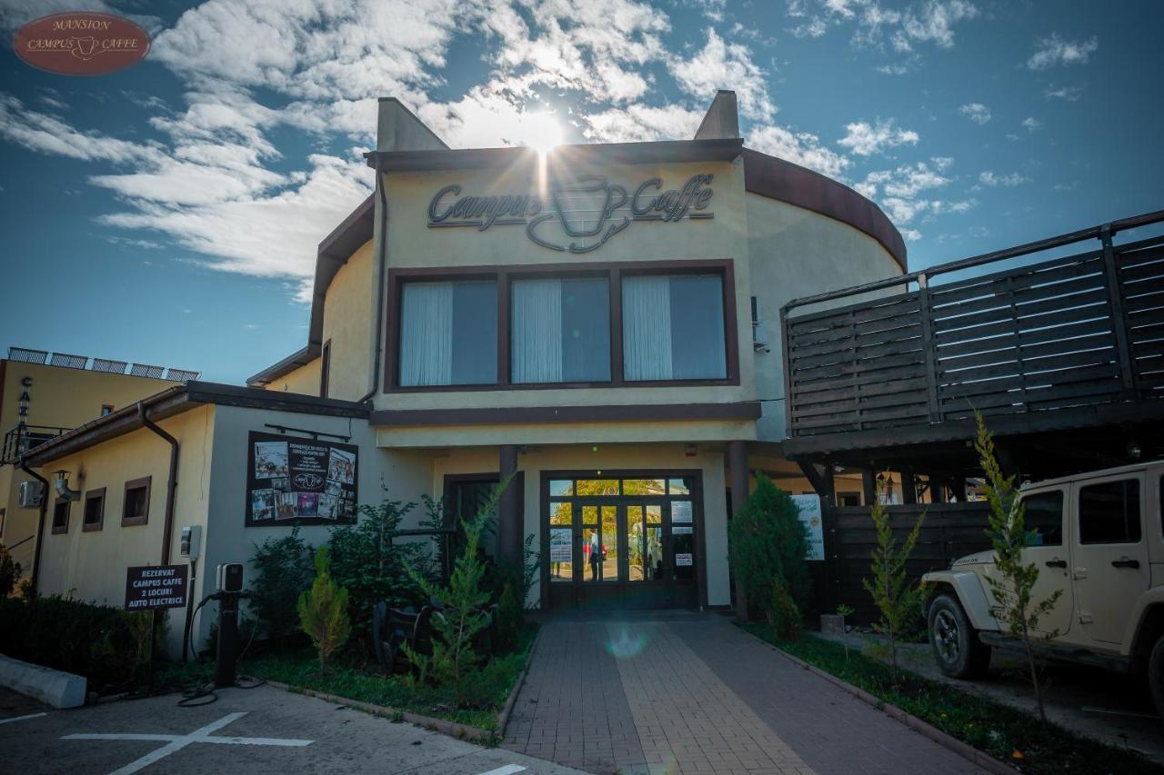 Campus Caffe Mansion *